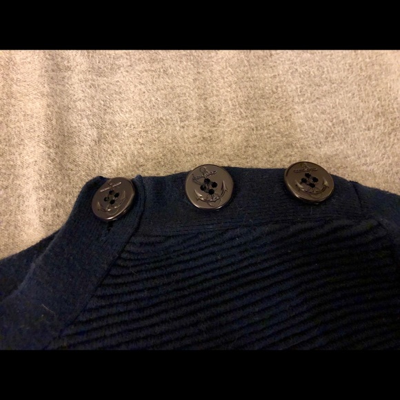 Forever21 Navy and green crop top - Picture 5 of 5